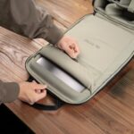 PGYTECH OneGo Roamer Tote Backpack 25L (Sand Khaki) - Imagen 9