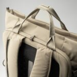 PGYTECH OneGo Roamer Tote Backpack 18L (Sand Khaki) - Imagen 4