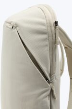 Peak Design City Backpack 15L - Moon - Imagen 3